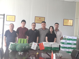   龍城建設集團赴各項目部進行送清涼慰問活動  